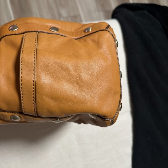 Leather Hobo - Picture 4 of 7